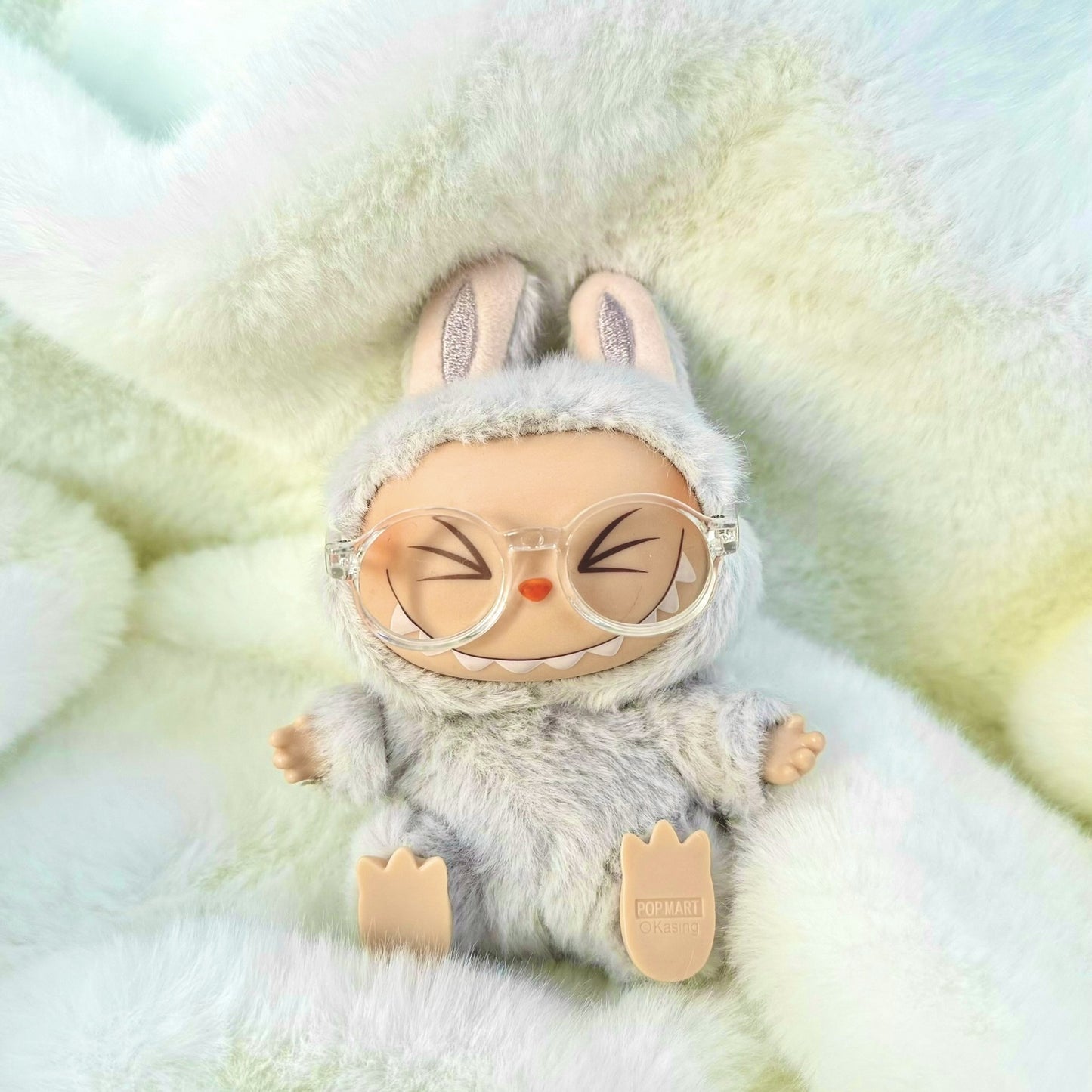 (only-clothes) First and Second Generation Keychain Labubu Clothing Pendant Labubu Hat Sitting Party Sweater Warm Winter Set Scarf