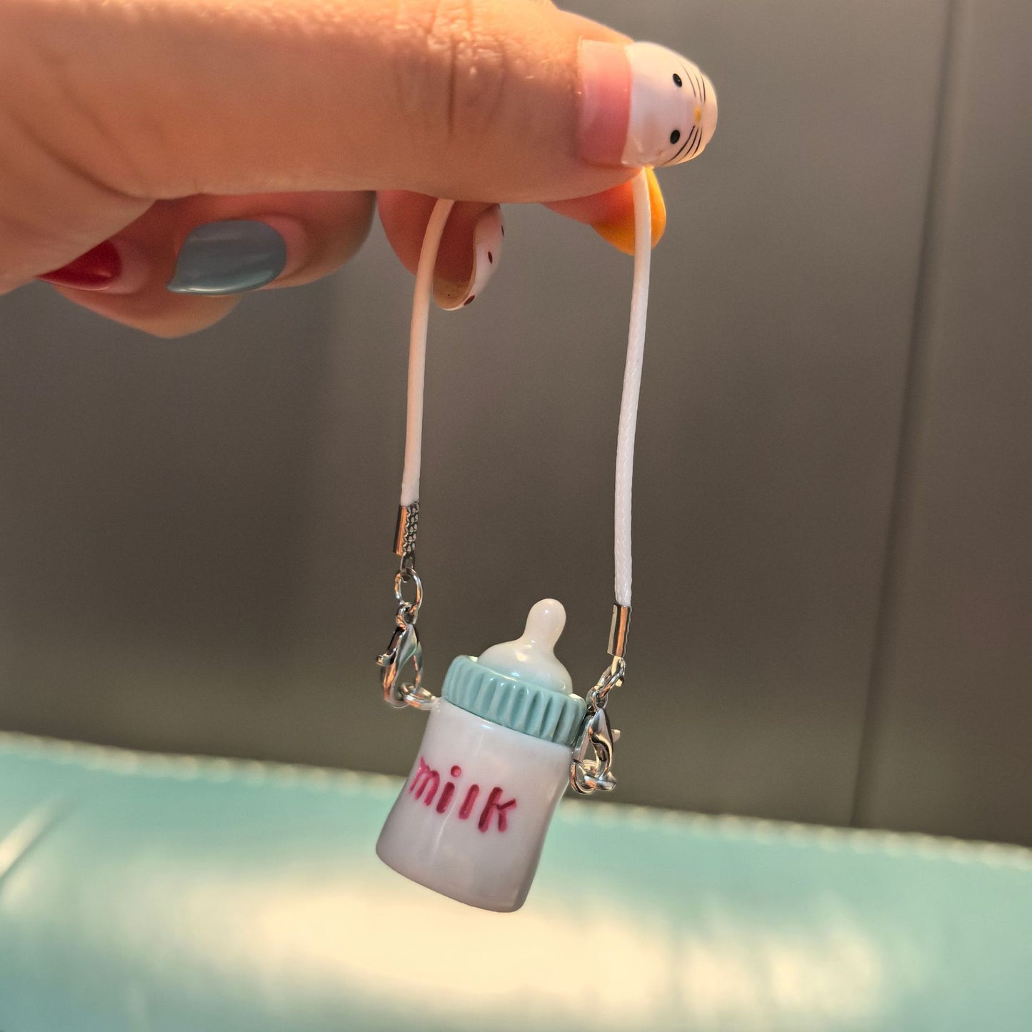 (only-clothes) Dollhouse Mini Cartoon Model Small Camera Bowknot Neck Hanging Accessory Doll Hanging Decoration Accessory