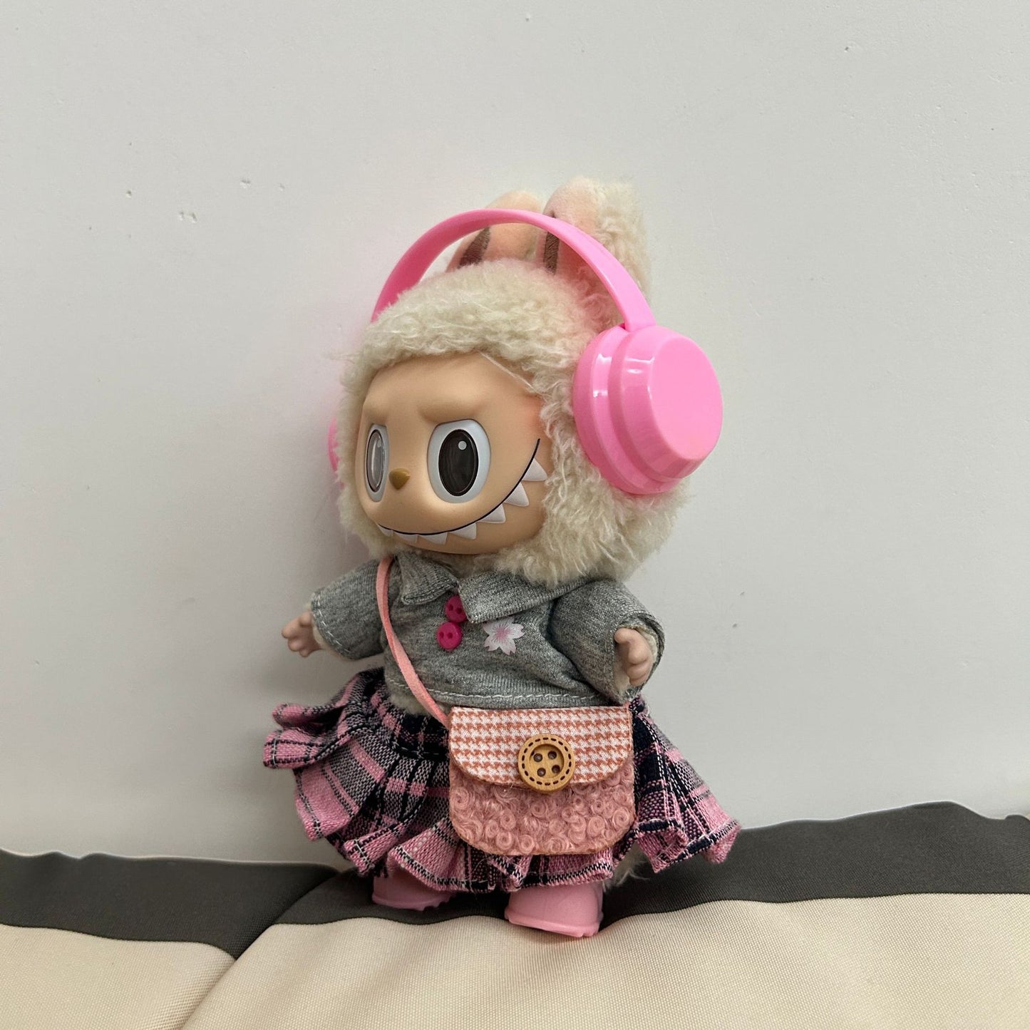 (only-clothes) Labubu Doll Clothes First Second Third Generation Labubu Vinyl Blind Box Pendant JK Girl Cute Style Doll Figurine
