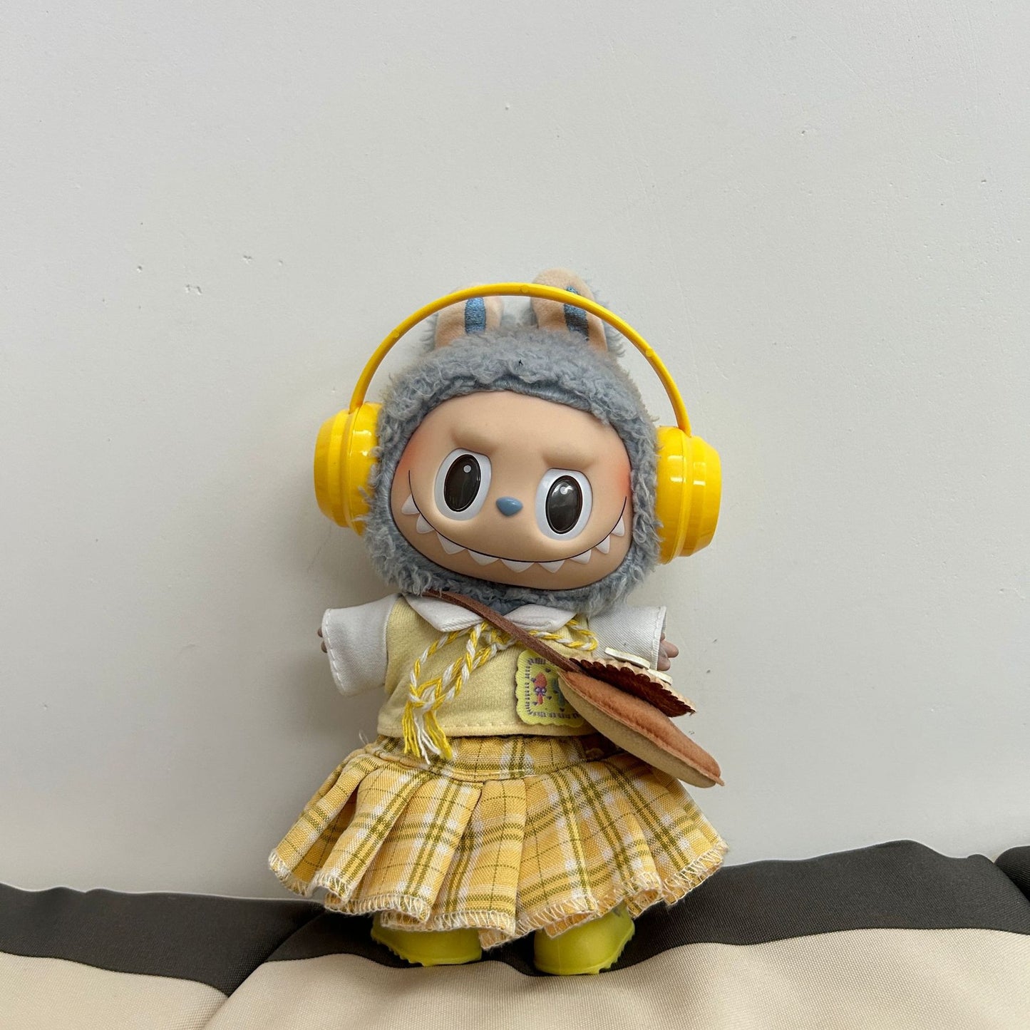 (only-clothes) Labubu Doll Clothes First Second Third Generation Labubu Vinyl Blind Box Pendant JK Girl Cute Style Doll Figurine