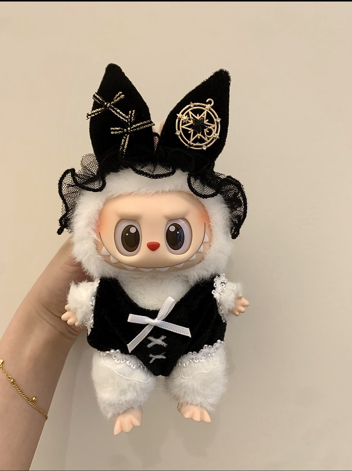 (only-clothes) Labubu Changing Station Macaron Universal Baby Clothes Sexy Little Wild Cat Love Labubu Vinyl First Second Third Generation