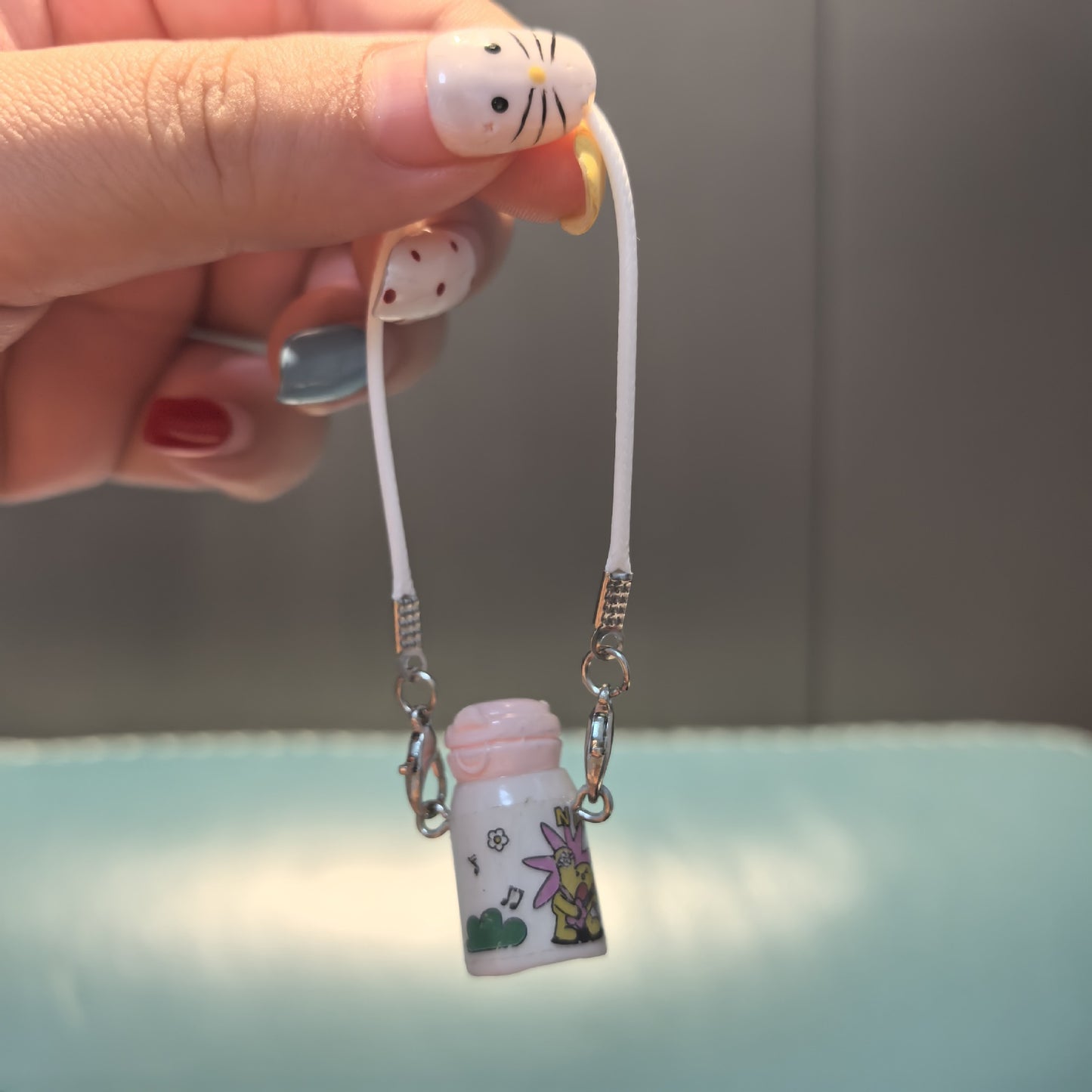 (only-clothes) Dollhouse Mini Cartoon Model Small Camera Bowknot Neck Hanging Accessory Doll Hanging Decoration Accessory
