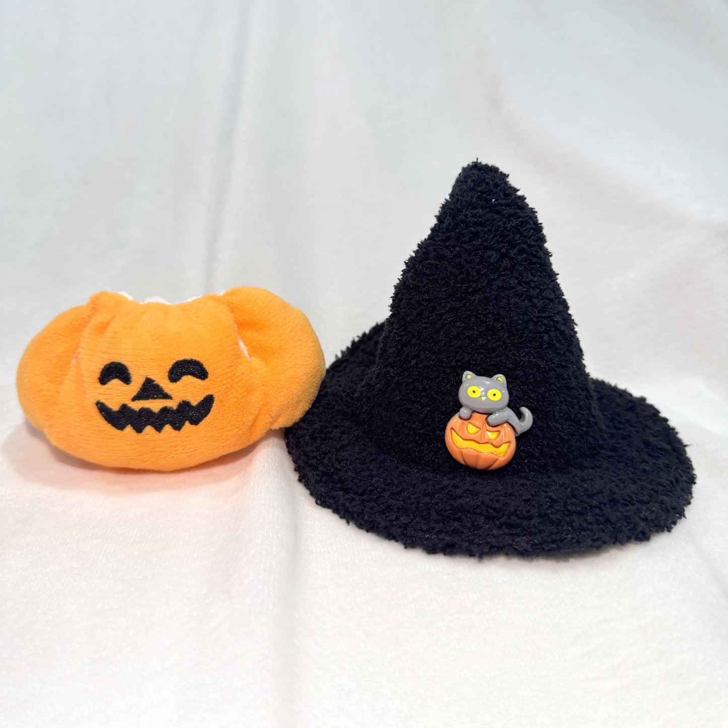 (only-clothes) First, Second, and Third Generation 15CM Labubu Pendant Halloween Pumpkin Outfit Overalls Black Hat Plush Toy Costume