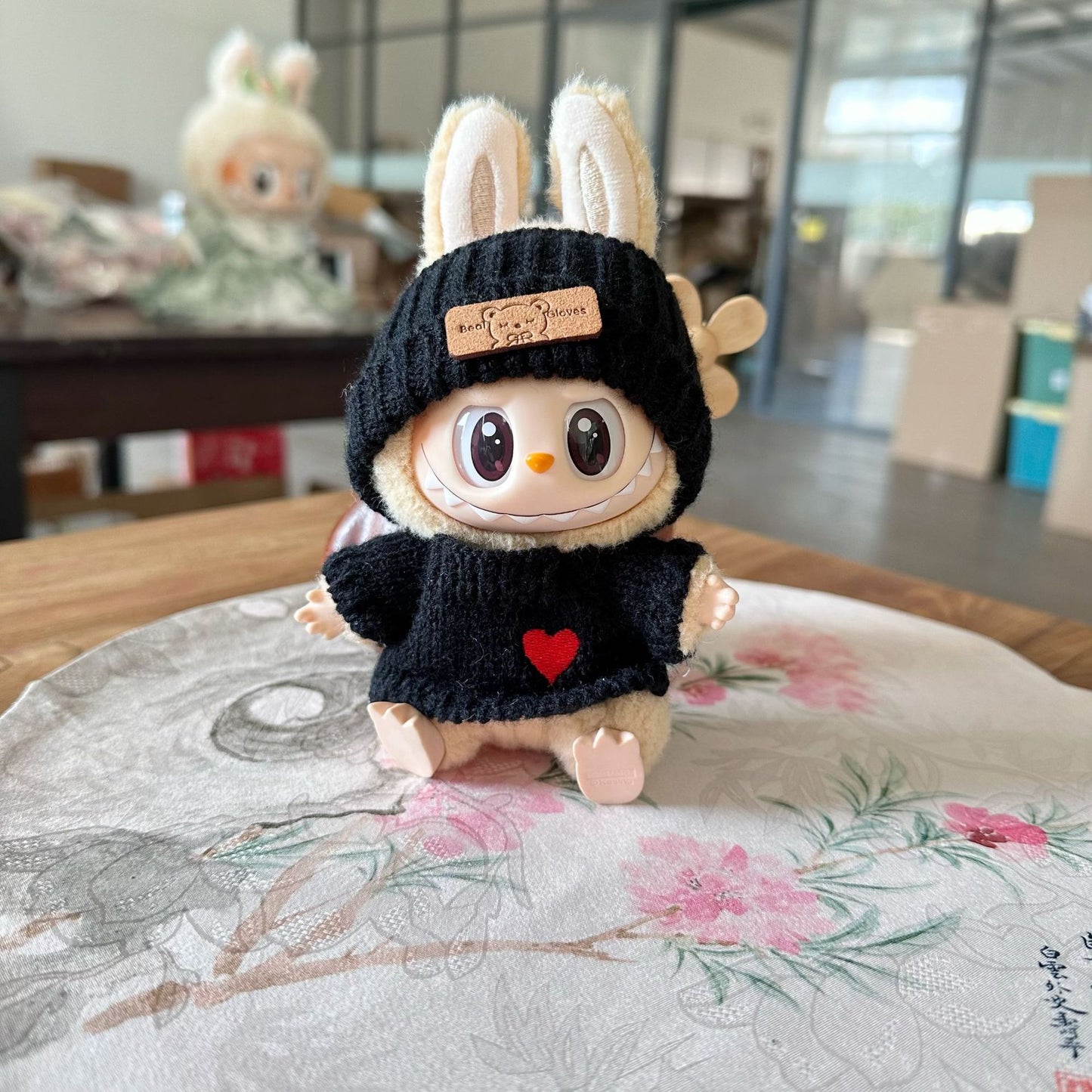 (only-clothes) Only Clothes] First and Second Generation Labubu Plush Doll Clothes Accessories LALBUBU Bear Logo Hat Heart Sweater Set