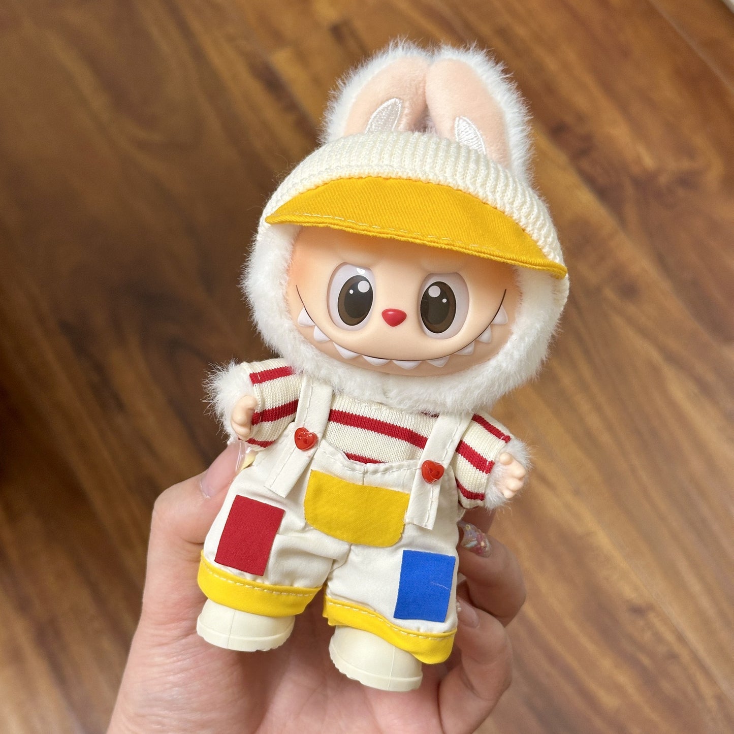 (only-clothes) Only Selling Clothes] First and Second Generation Keychain Labubu Clothes Pendant Labubu Doll Clothes Sunshine Little Craftsman Strap