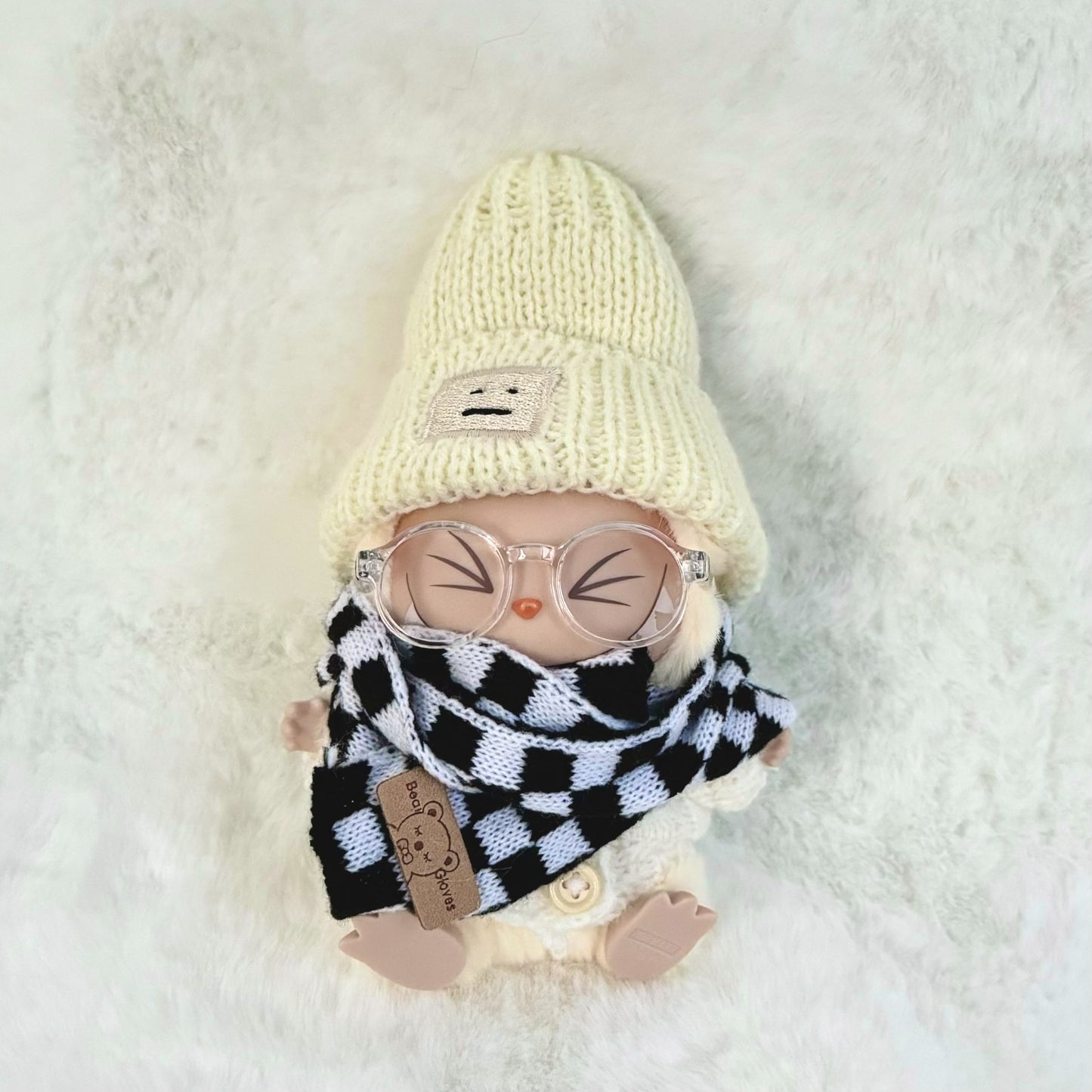 (only-clothes) First and Second Generation Keychain Labubu Clothing Pendant Labubu Hat Sitting Party Sweater Warm Winter Set Scarf