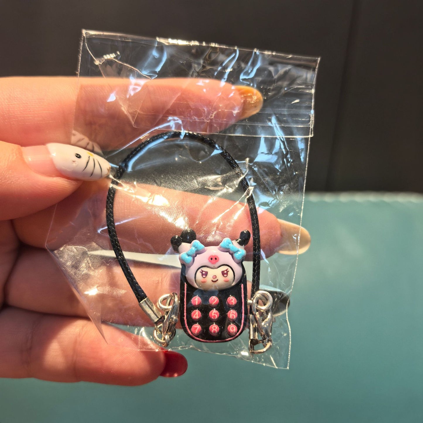 (only-clothes) Dollhouse Mini Cartoon Model Small Camera Bowknot Neck Hanging Accessory Doll Hanging Decoration Accessory
