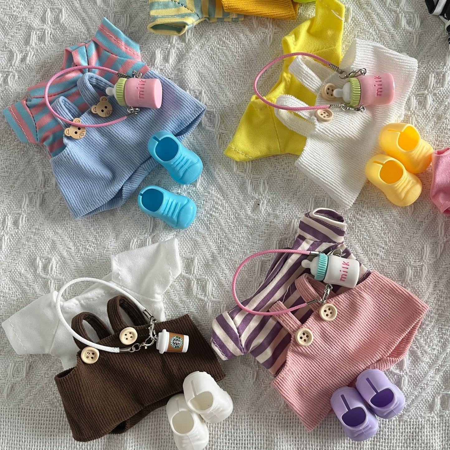 (only-clothes) New Trend Blind Box Labubu Doll Clothes 17cm First Generation Second Generation Third Generation Plush Doll Clothes Set Excludes Doll