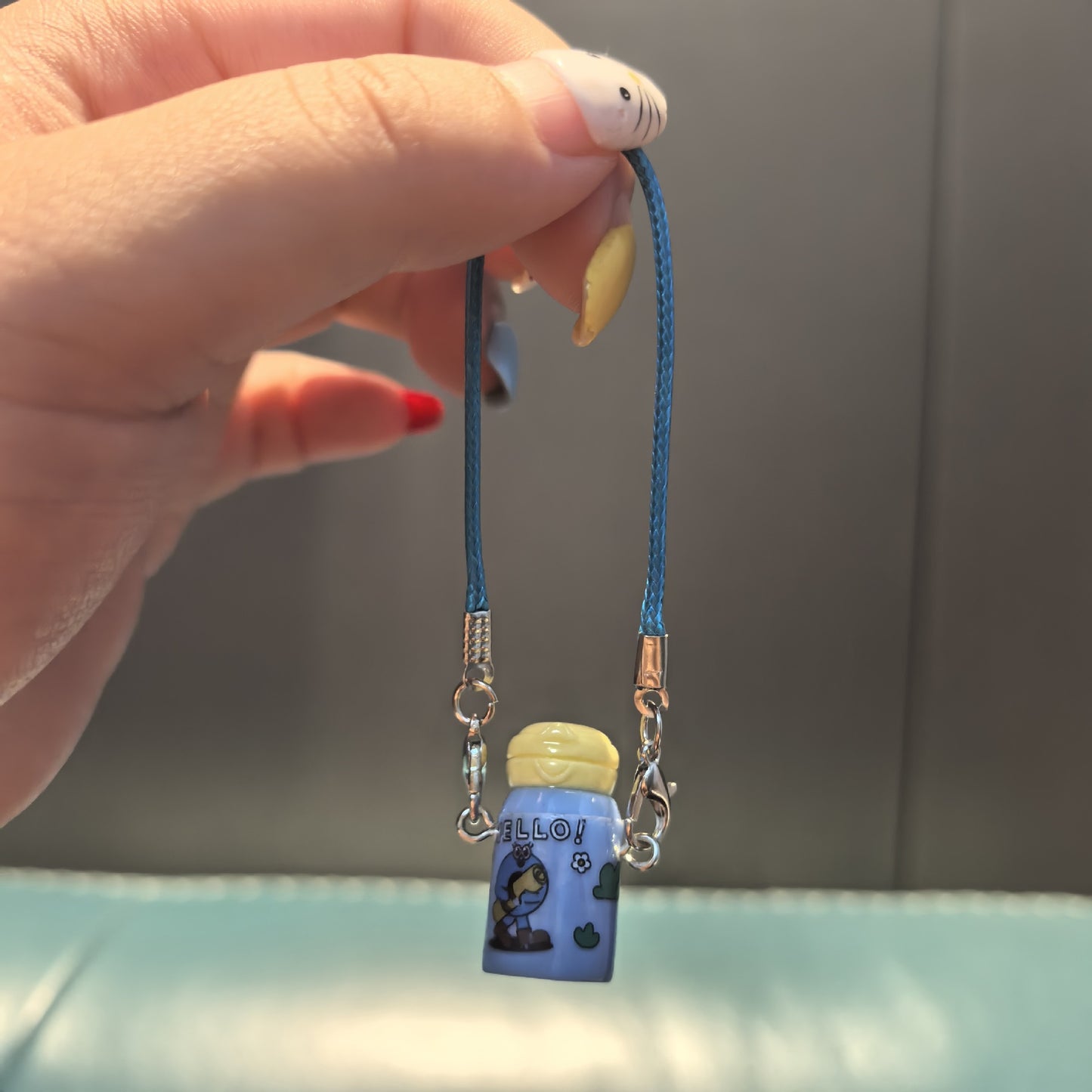 (only-clothes) Dollhouse Mini Cartoon Model Small Camera Bowknot Neck Hanging Accessory Doll Hanging Decoration Accessory