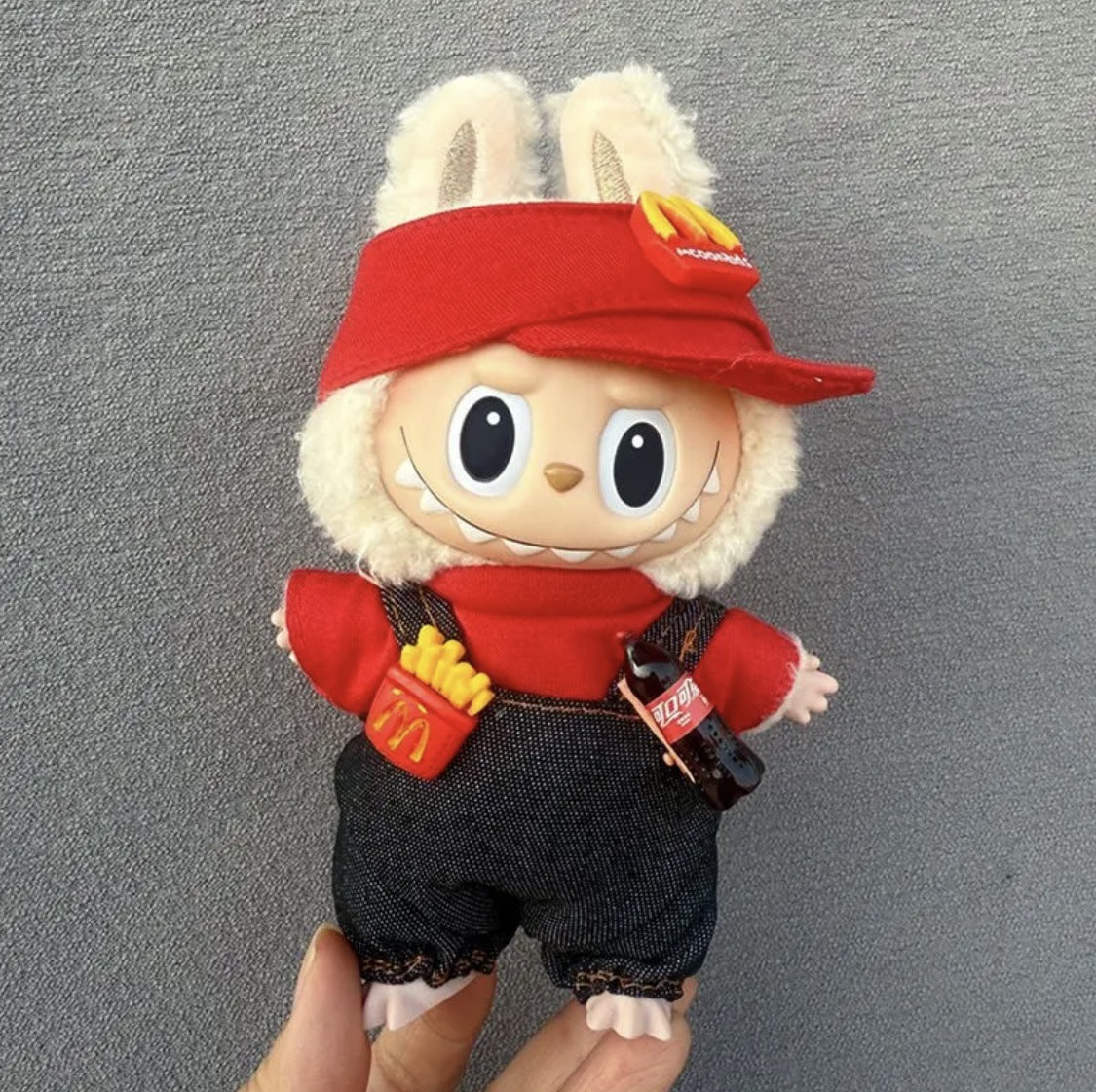 (only-clothes) Labubu 17cm Sitting Party Doll Clothes First and Second Generation Replacement Plush Doll Labubu Clothes Vinyl Face