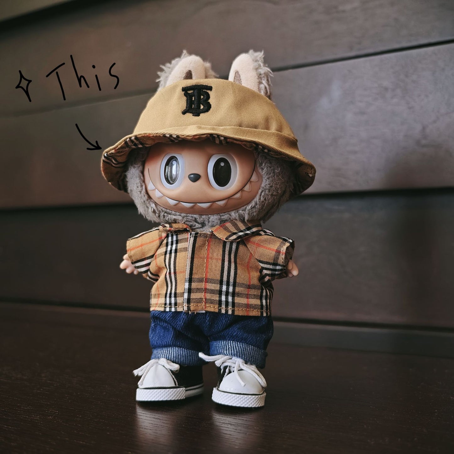 (Only-Clothes) Automobiles Curtain Cloth Doll Clothes Macarons Pendant Labubu PVC Doll Fashion Brand Plaid Clothes Shirt Outfit