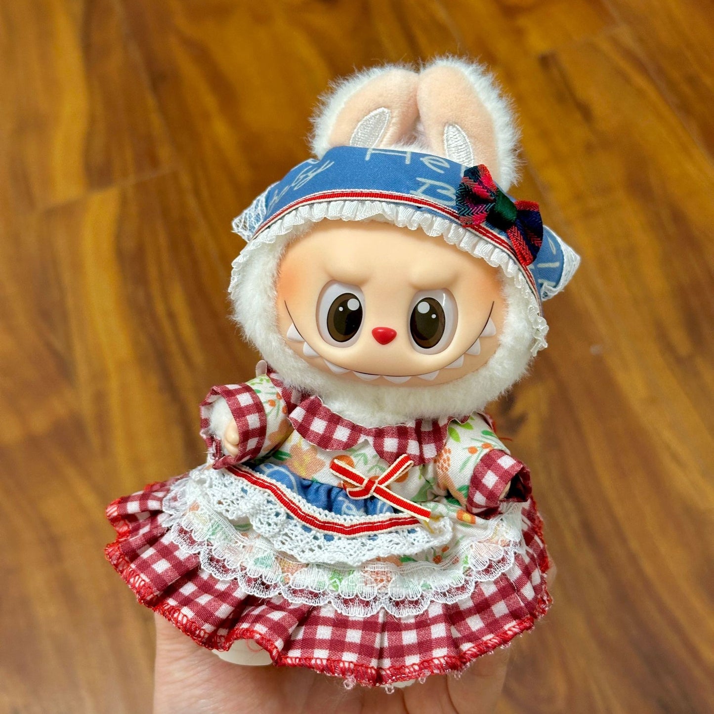 (only-clothes) Only Selling Clothes] First and Second Generation Keychain Labubu Clothes Pendant Labubu Doll Clothes Sunshine Little Craftsman Strap