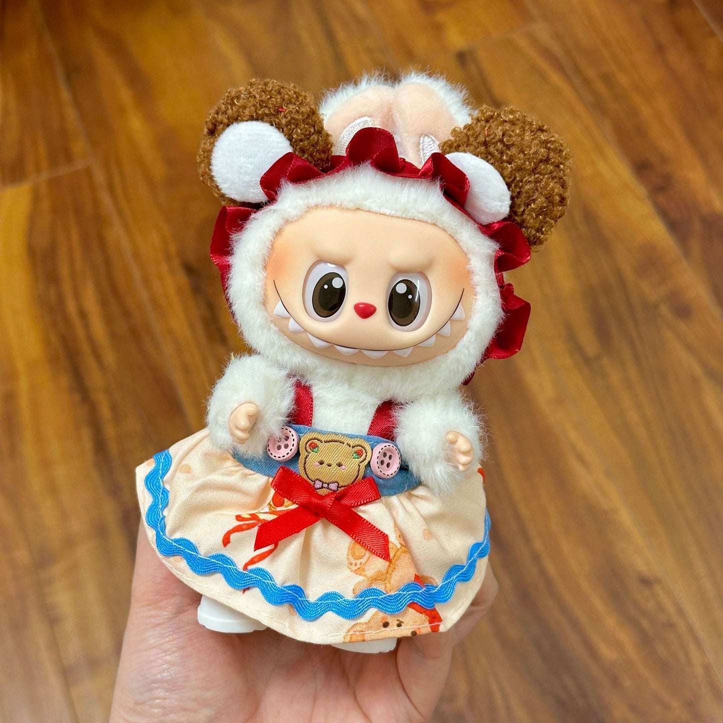 (only-clothes) Only Selling Clothes] First and Second Generation Keychain Labubu Clothes Pendant Labubu Doll Clothes Sunshine Little Craftsman Strap