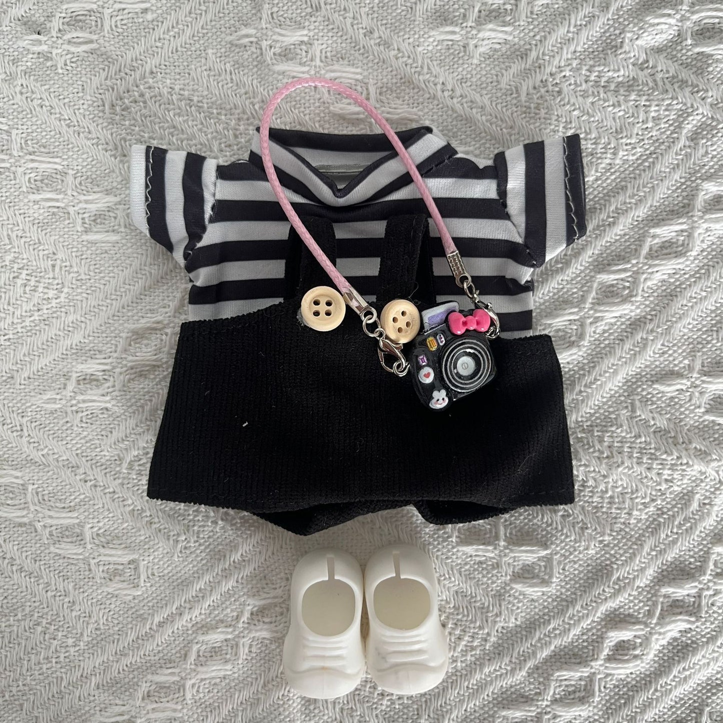 (only-clothes) New Trend Blind Box Labubu Doll Clothes 17cm First Generation Second Generation Third Generation Plush Doll Clothes Set Excludes Doll