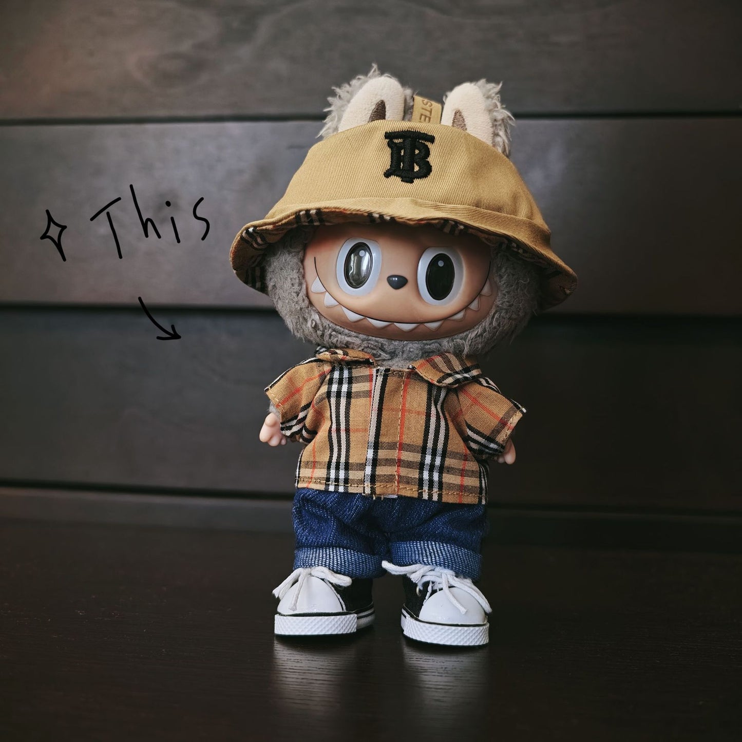 (Only-Clothes) Automobiles Curtain Cloth Doll Clothes Macarons Pendant Labubu PVC Doll Fashion Brand Plaid Clothes Shirt Outfit