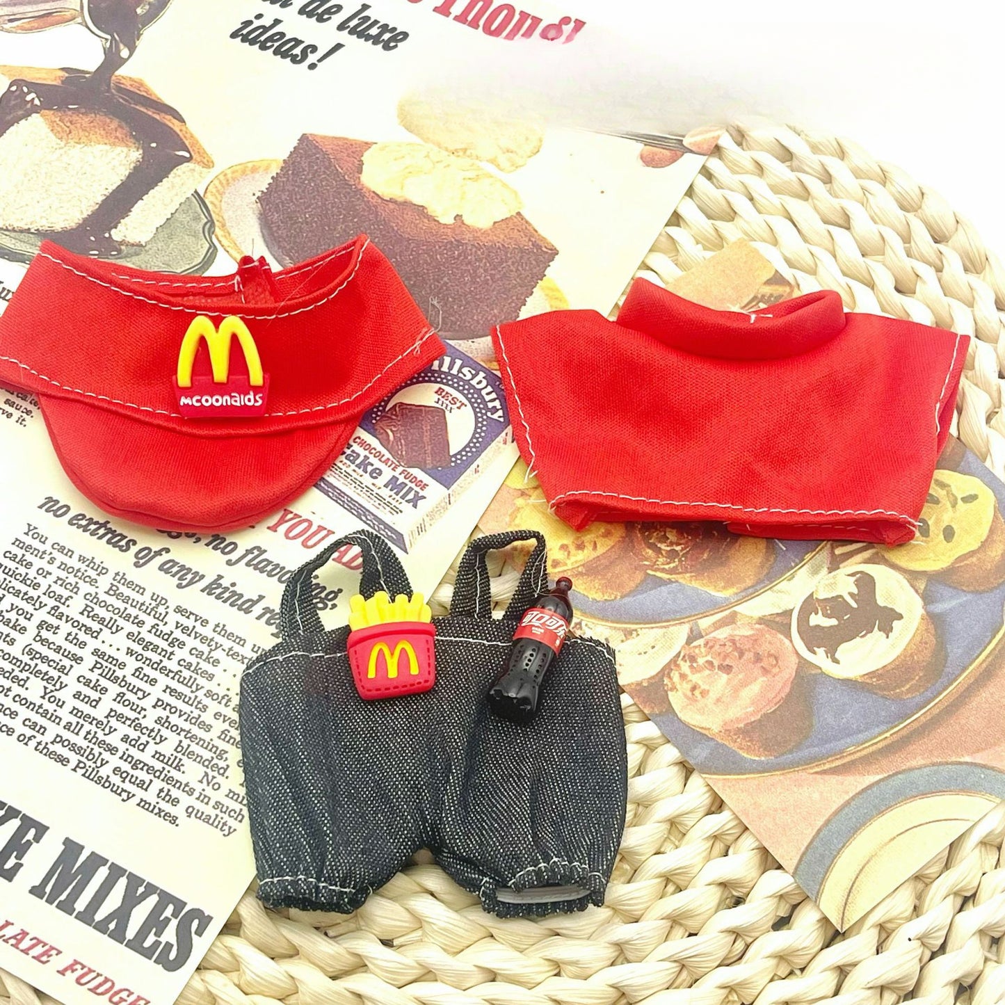 (only-clothes) First, Second, and Third Generation Labubu Doll Clothes High-end McDonald's Collaboration Labubu Gift Set for Workers Fries and Coke