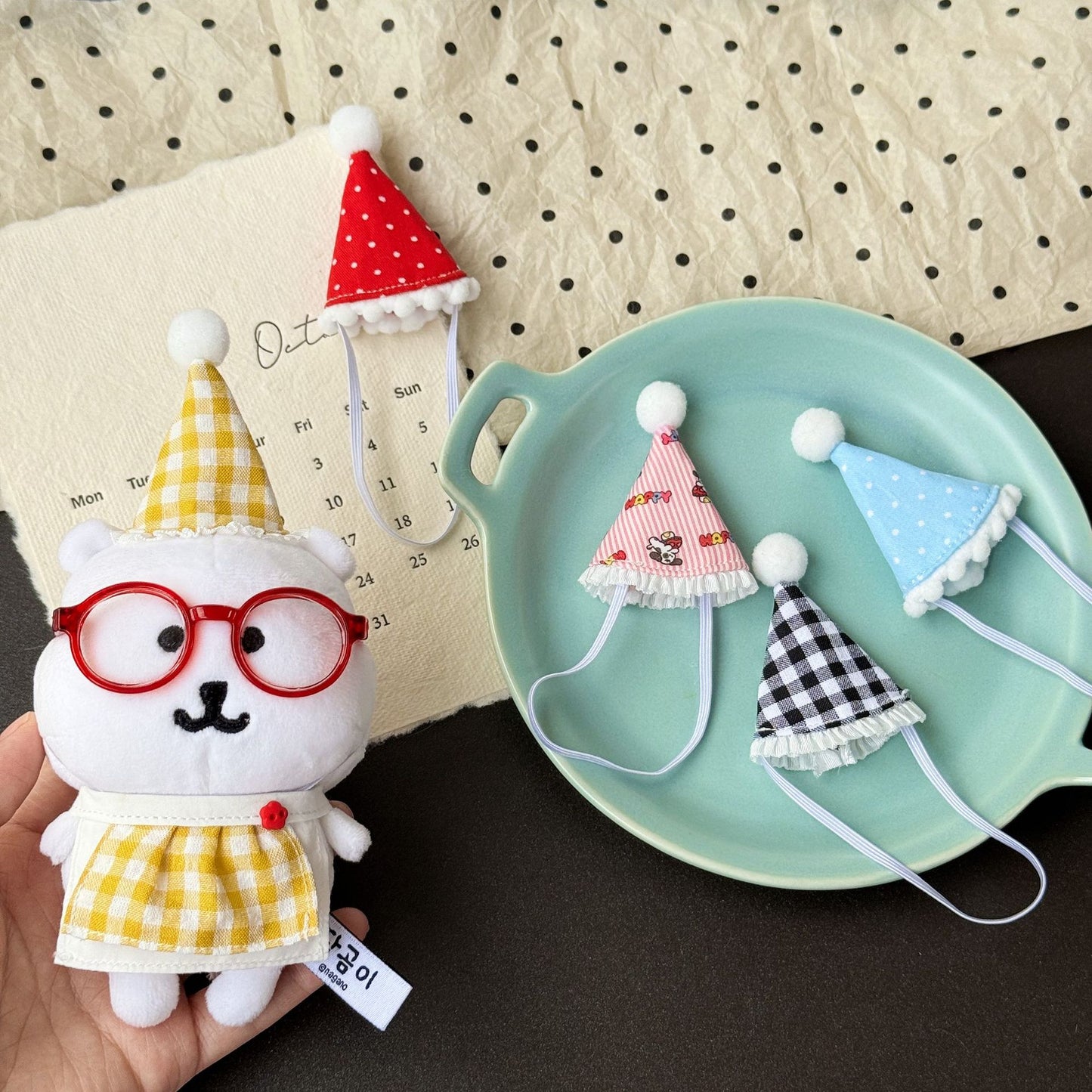 (only-clothes)17cm Labubu Birthday Hat Doll Clothes Handmade Doll 10cm Decorative Hat Mini Dress-Up Clothes Wholesale