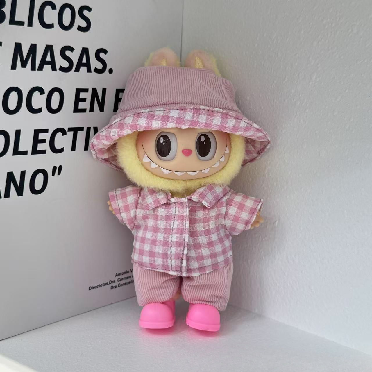 (only-clothes) Only Clothes 17cm Labubu Doll Clothes Second and Third Generation Vinyl Doll Clothes Plaid Shirt Set Hat Shoes