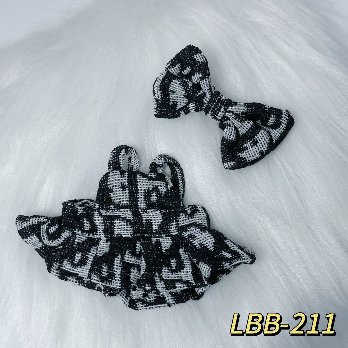 (only-clothes) Only Selling Clothes First Second Third Generation Labubu Clothes Pendant Labubu Doll Clothes Happy Doll Trendy Large Version Set