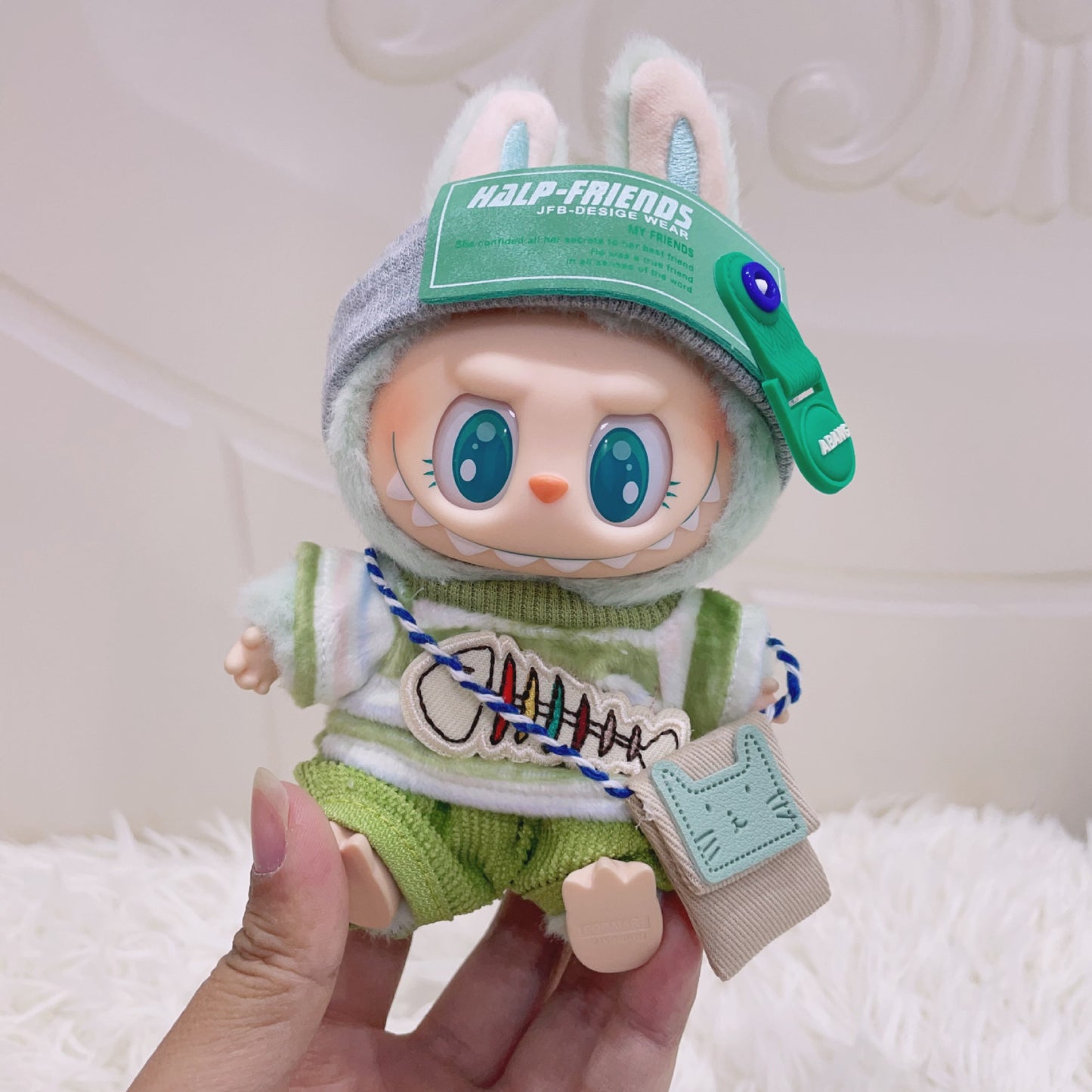(only-clothes) Only Clothes] First and Second Generation Keychain Labubu Clothes Pendant Labubu Doll Fish Bone Crossbody Bag Set Cute