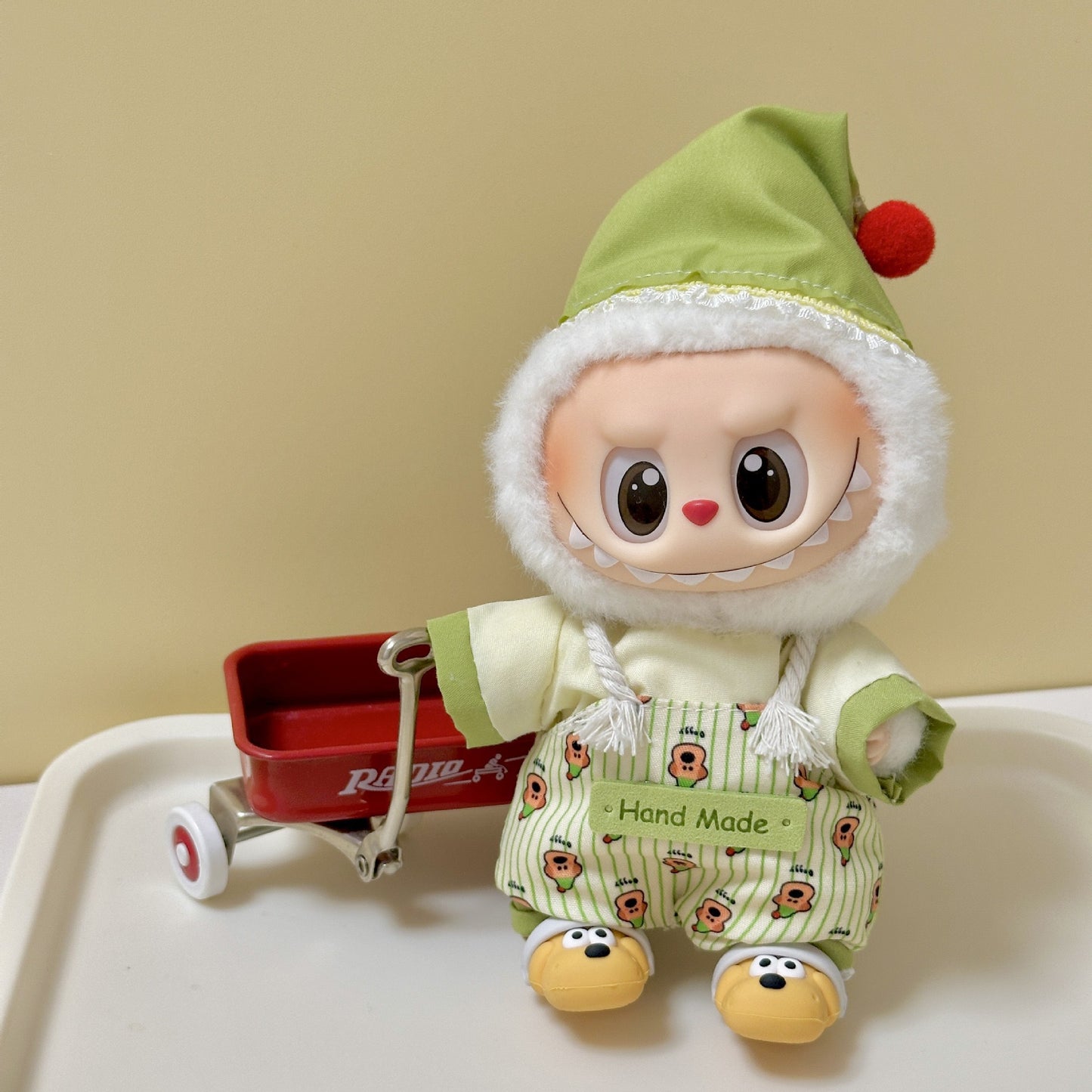 (only-clothes) Only Selling Clothes] First and Second Generation Keychain Labubu Clothes Pendant Labubu Doll Clothes Sunshine Little Craftsman Strap
