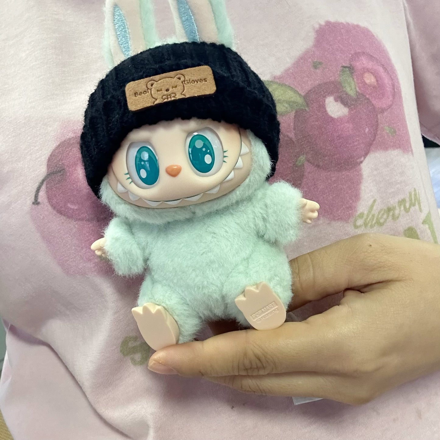 (only-clothes) Only Clothes] First and Second Generation Labubu Plush Doll Clothes Accessories LALBUBU Bear Logo Hat Heart Sweater Set