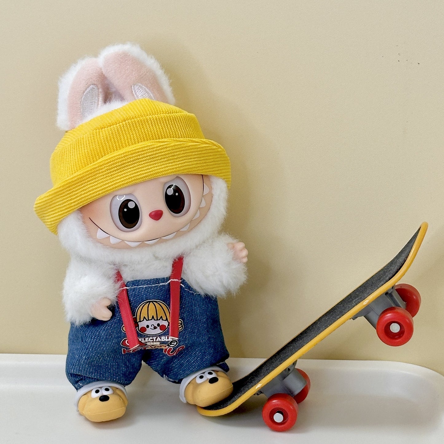 (only-clothes) Only Selling Clothes] First and Second Generation Keychain Labubu Clothes Pendant Labubu Doll Clothes Sunshine Little Craftsman Strap