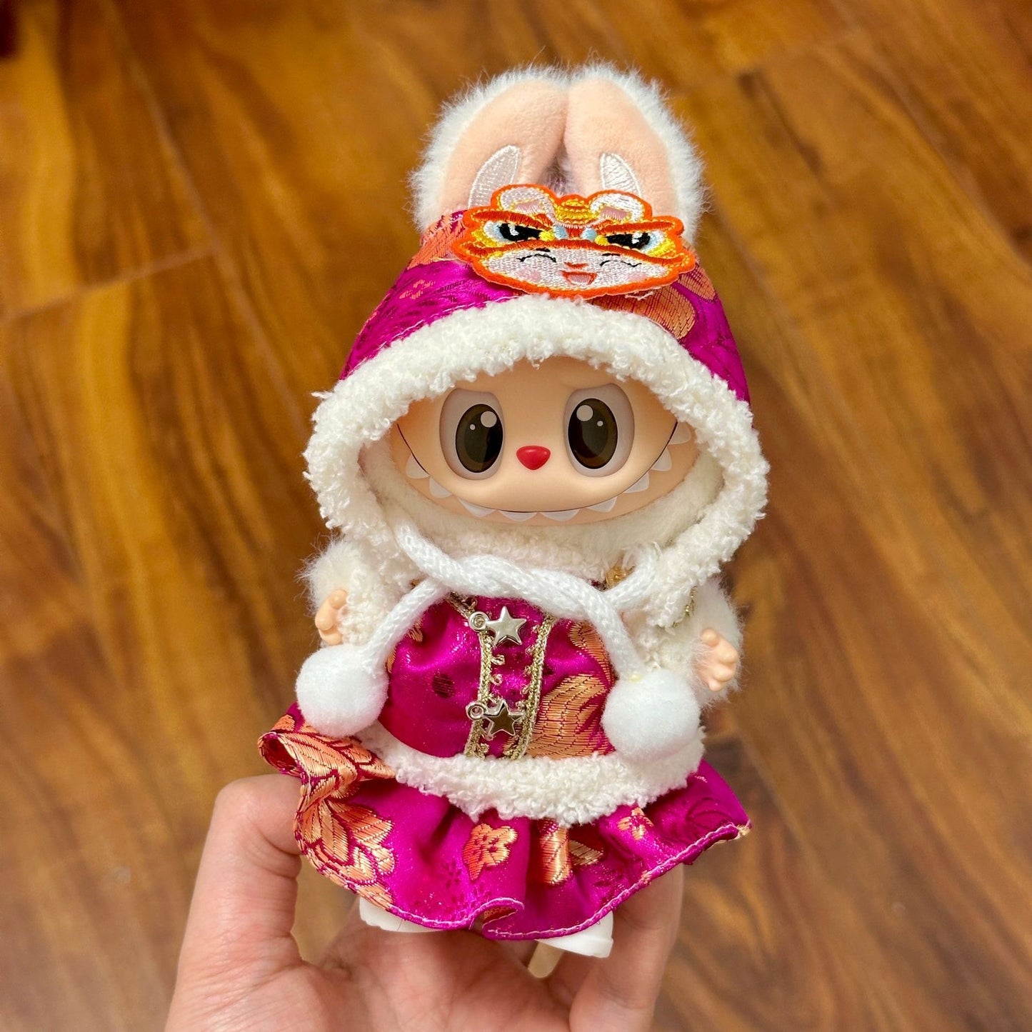 (only-clothes) Only Selling Clothes] First and Second Generation Keychain Labubu Clothes Pendant Labubu Doll Clothes Sunshine Little Craftsman Strap