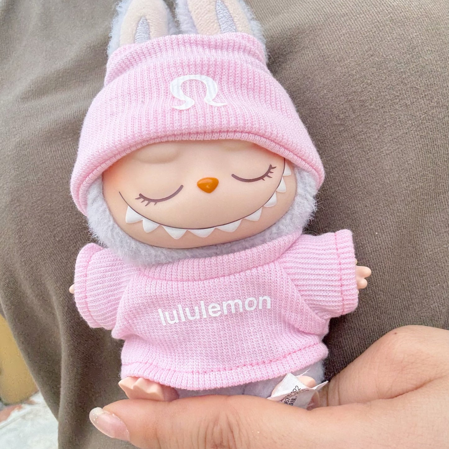 (only-clothes) Only Clothes] First Second Third Generation Blind Box Labubu Clothes LABUBU Replacement Trendy Casual Set Elastic Hat New