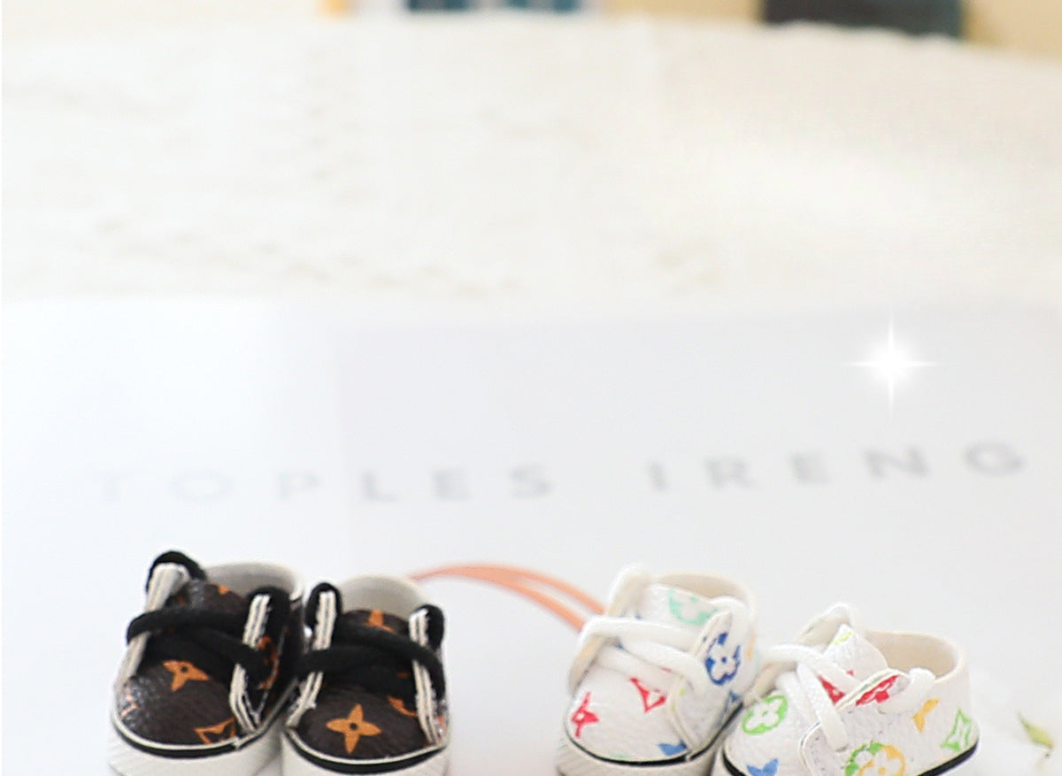 (only-clothes) Suitable for First, Second, and Third Generation Sitting Party Labubu Sports Shoes Accessories Baby Clothes Cola Vinyl Only Casual Shoes