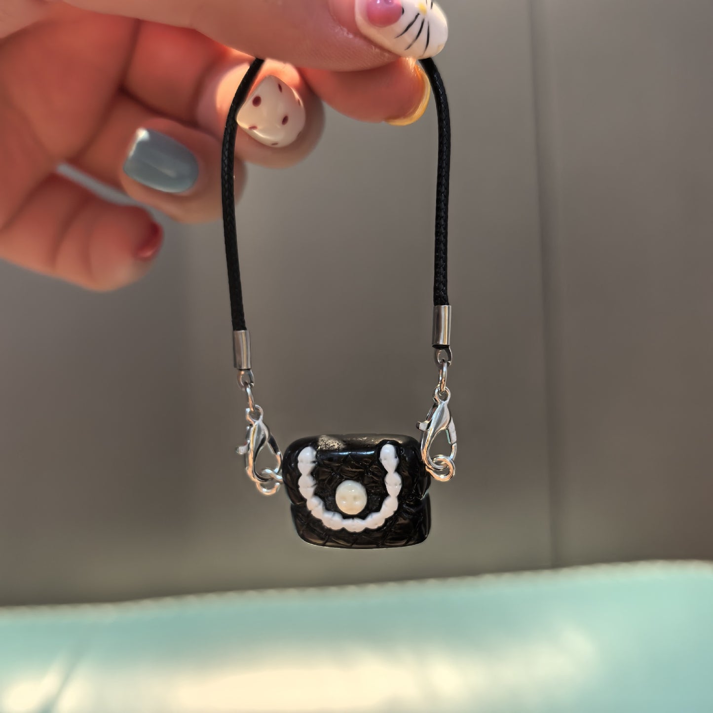 (only-clothes) Dollhouse Mini Cartoon Model Small Camera Bowknot Neck Hanging Accessory Doll Hanging Decoration Accessory