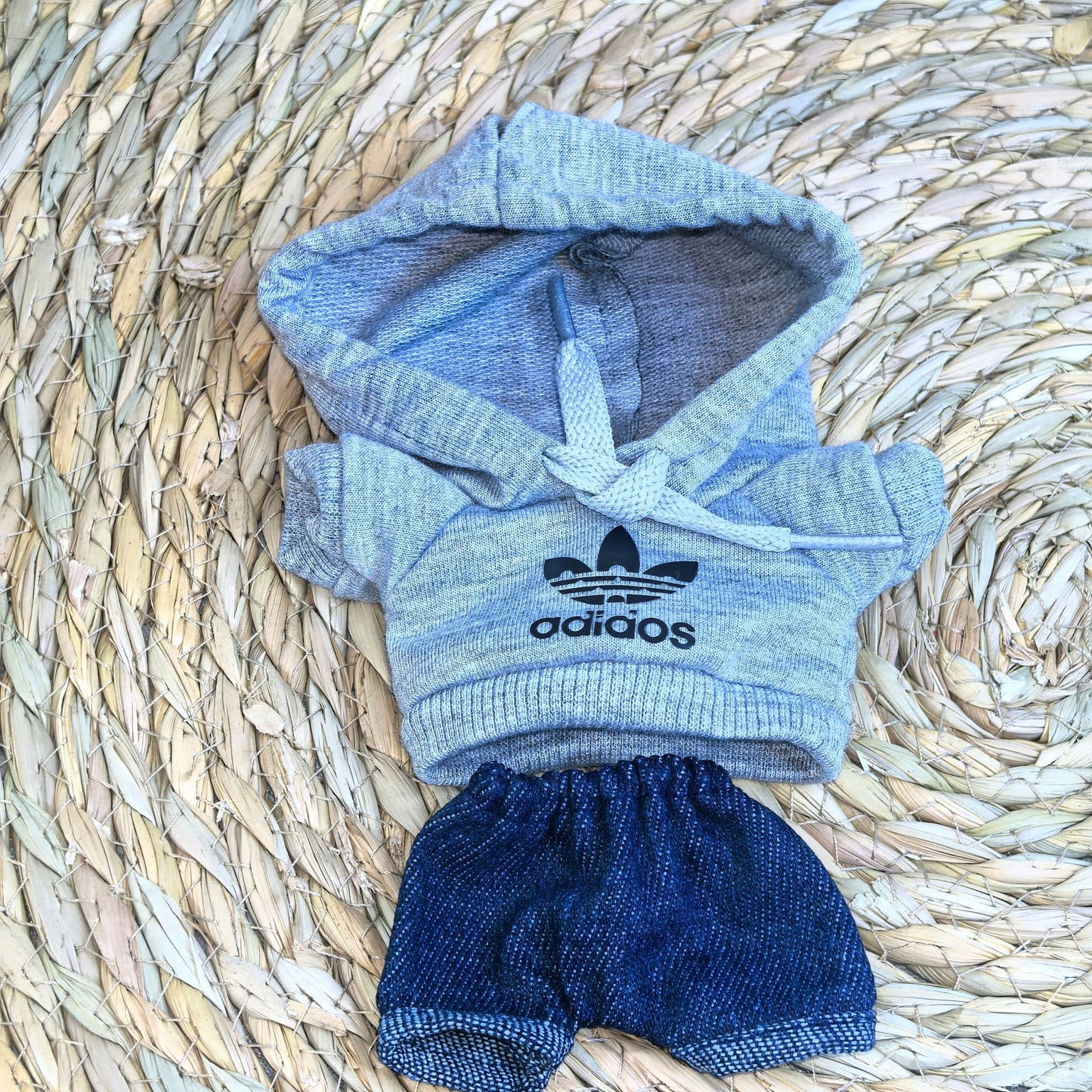 (only-clothes) Only Clothes] Second Generation Pendant Labubu Sitting Party Series Doll Clothes Hooded Sweatshirt LABUBU Clothes