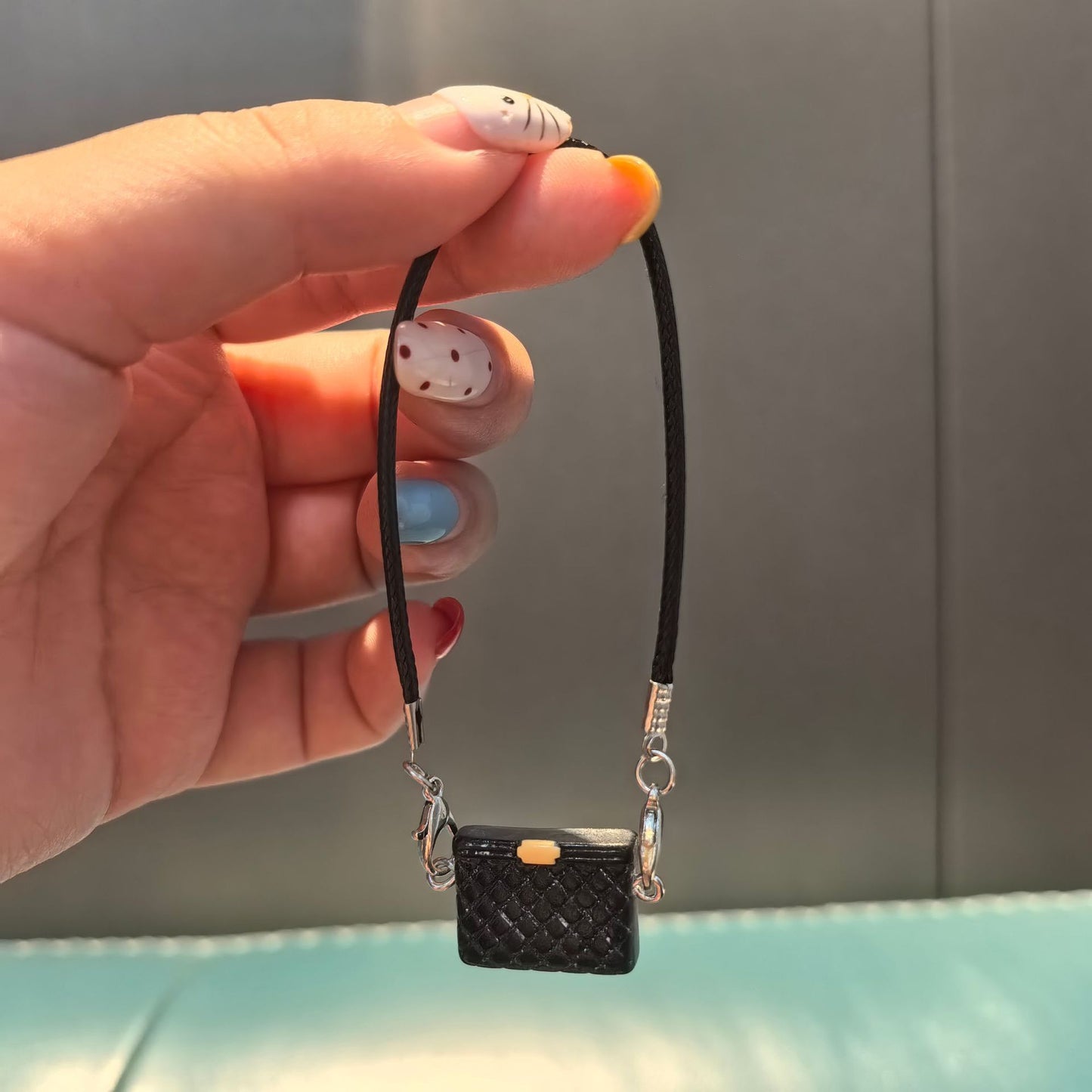 (only-clothes) Dollhouse Mini Cartoon Model Small Camera Bowknot Neck Hanging Accessory Doll Hanging Decoration Accessory