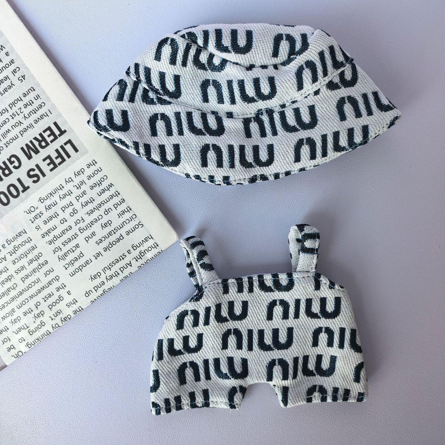 (Only-Clothes) Clothes Only] Pendant Automobiles Curtain Cloth Clothes Fashion Miu Letter Set First, Second and Third Generation Labubu for Trendy Cute