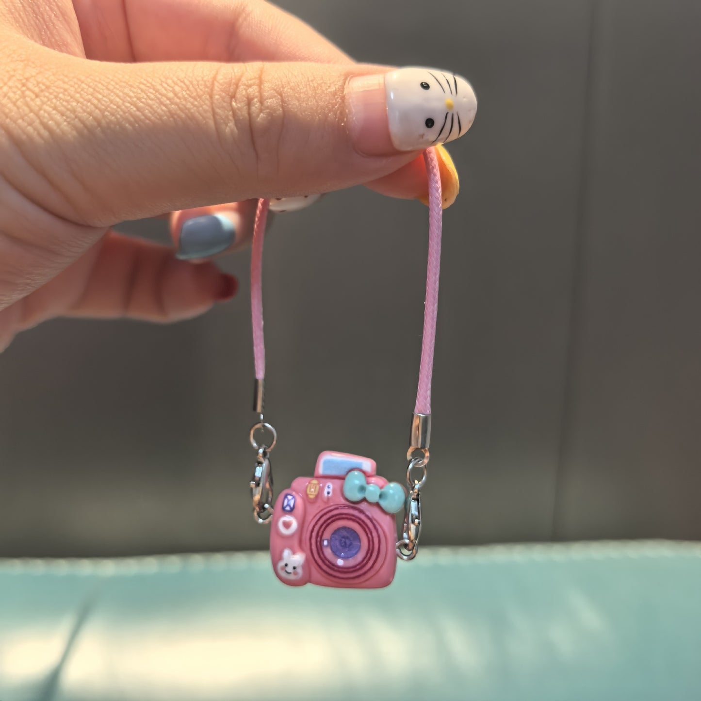 (only-clothes) Dollhouse Mini Cartoon Model Small Camera Bowknot Neck Hanging Accessory Doll Hanging Decoration Accessory