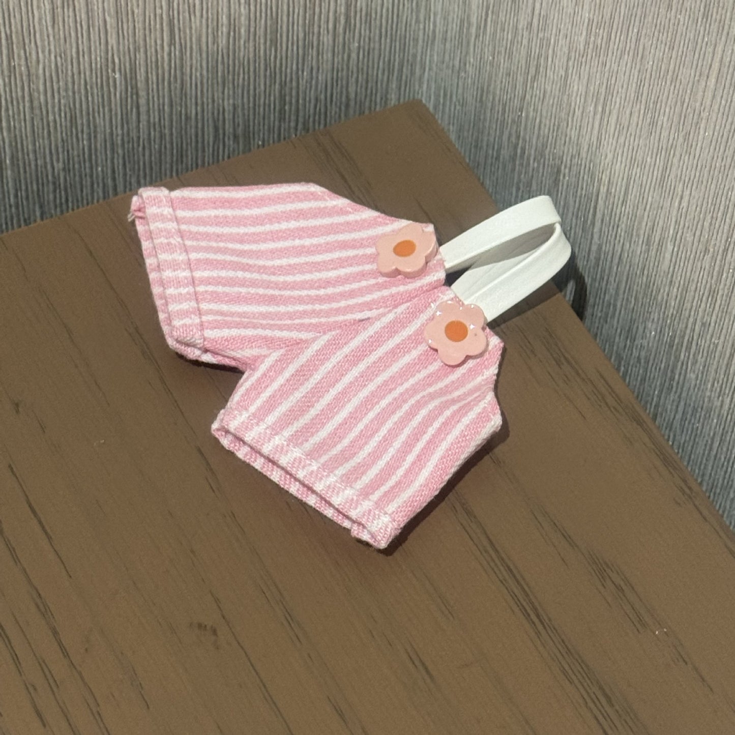 (only-clothes) High-Quality Labubu Floral Striped Jeans Overalls Cute Labubu Doll Costume Dress-Up Baby Clothes