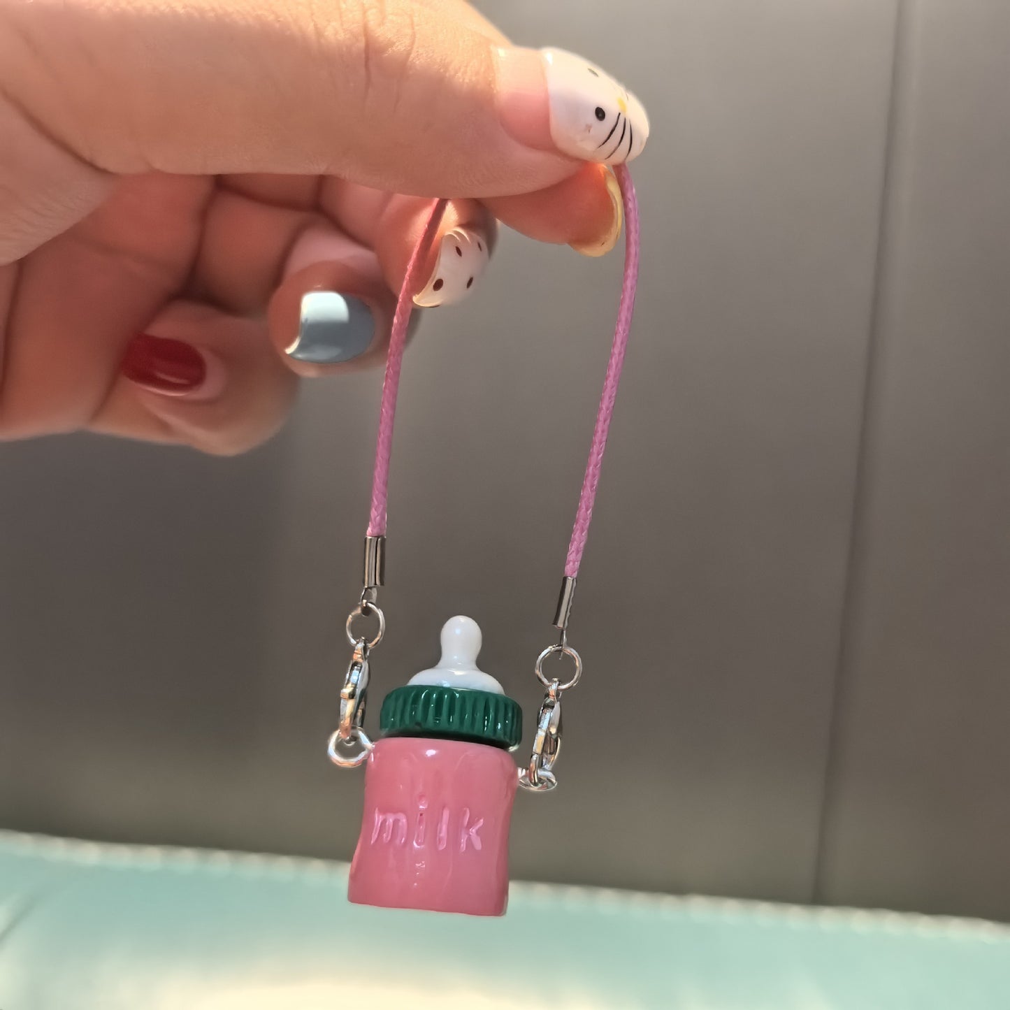 (only-clothes) Dollhouse Mini Cartoon Model Small Camera Bowknot Neck Hanging Accessory Doll Hanging Decoration Accessory